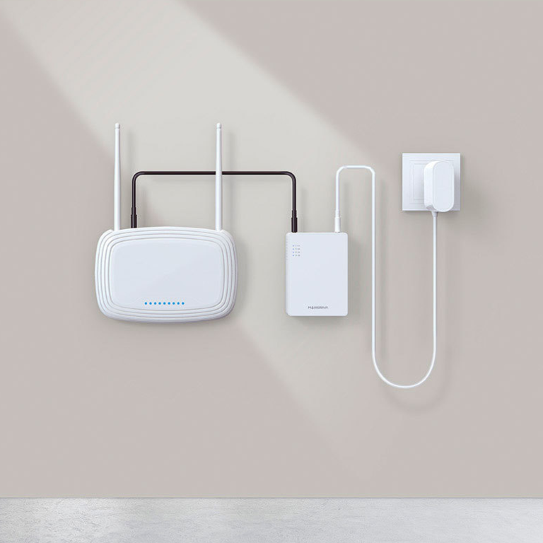 MARSRIVA KP3 10000mAh Smart Mini DC UPS 12V to 5V USB and 5V 9V 12V Adapter